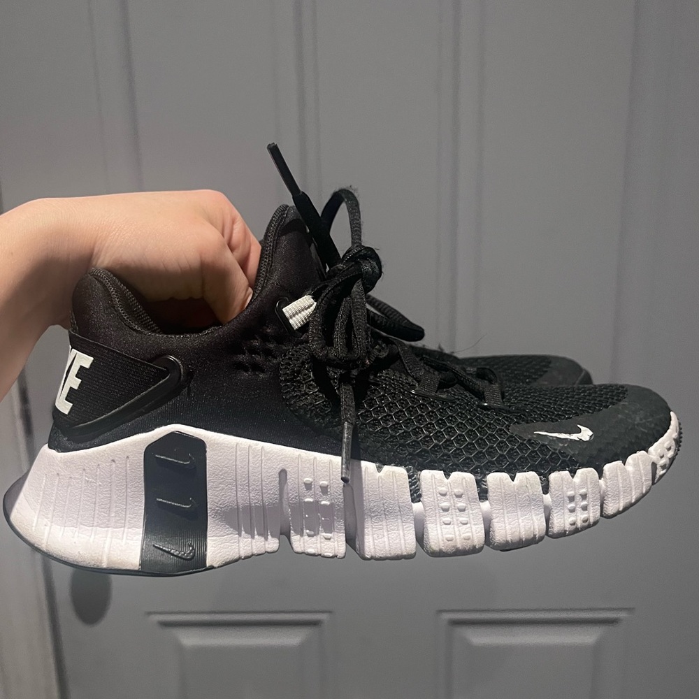 Nike Black and White Athletic Shoes
